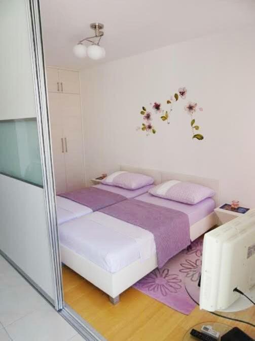 Apartment Small Pearl Split Kültér fotó
